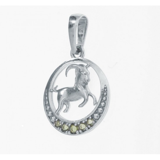 Pandantiv Capricorn din argint cu pietre semipretioase moldavite  